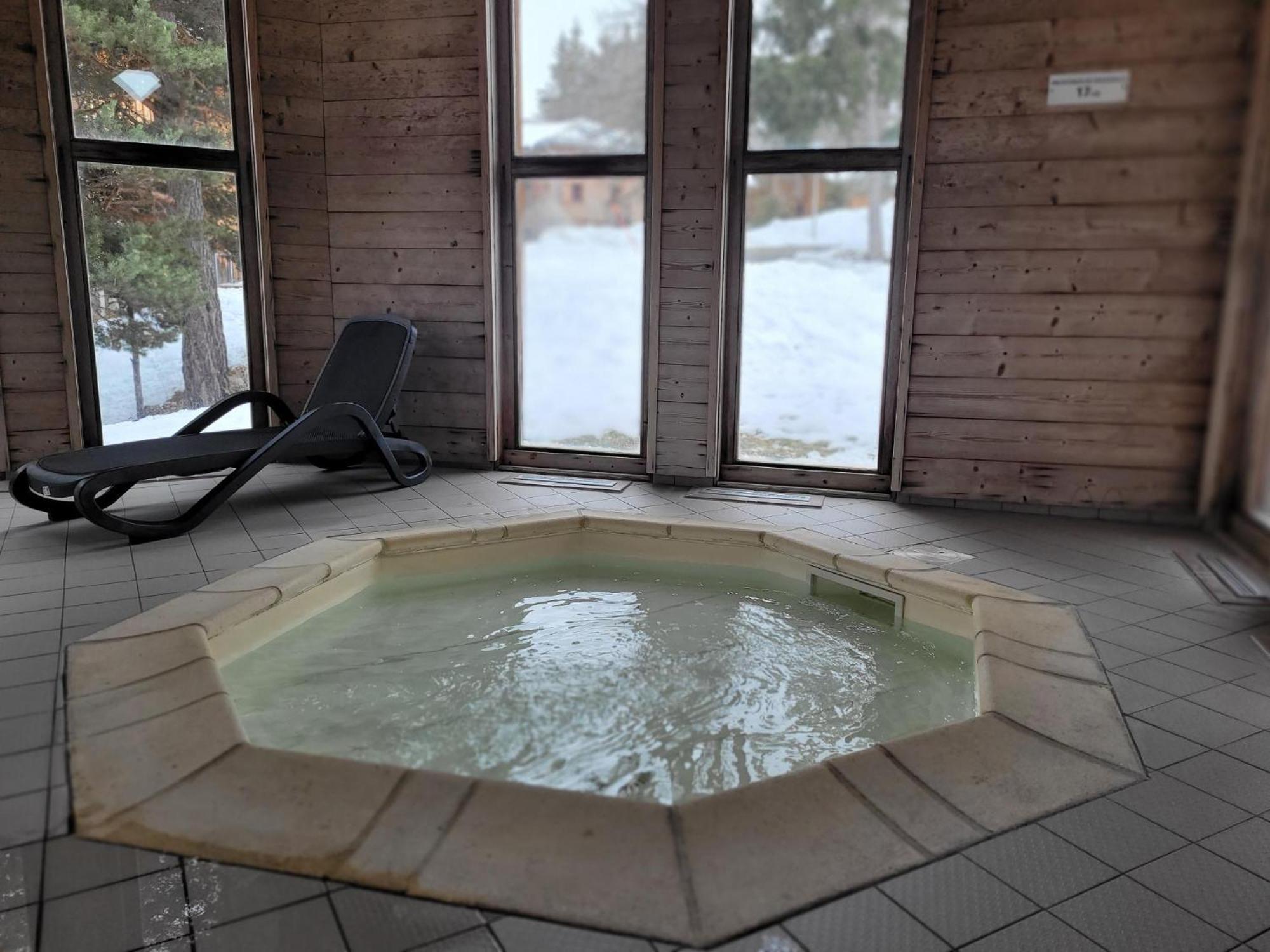 Chalet By Sophie Superdevoluy Avec Piscine Exterior photo